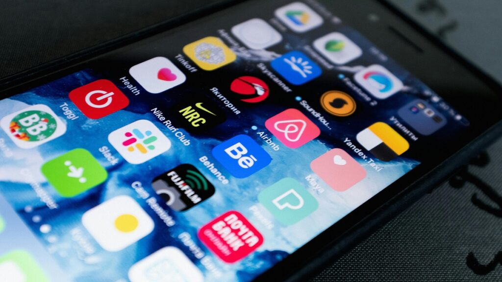 How Powerful UK Mobile App Development Is Transforming Start up Growth